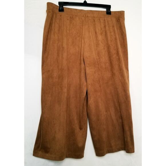 Chico's Women's Faux Suede Cropped Pants-Autumn Brown- Size See Measurements - Picture 4 of 6
